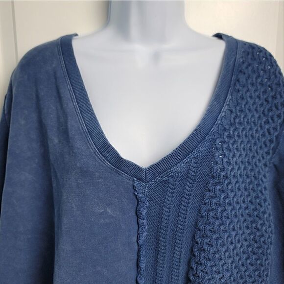 NATURAL REFLECTIONS Top  - Picture 2 of 9